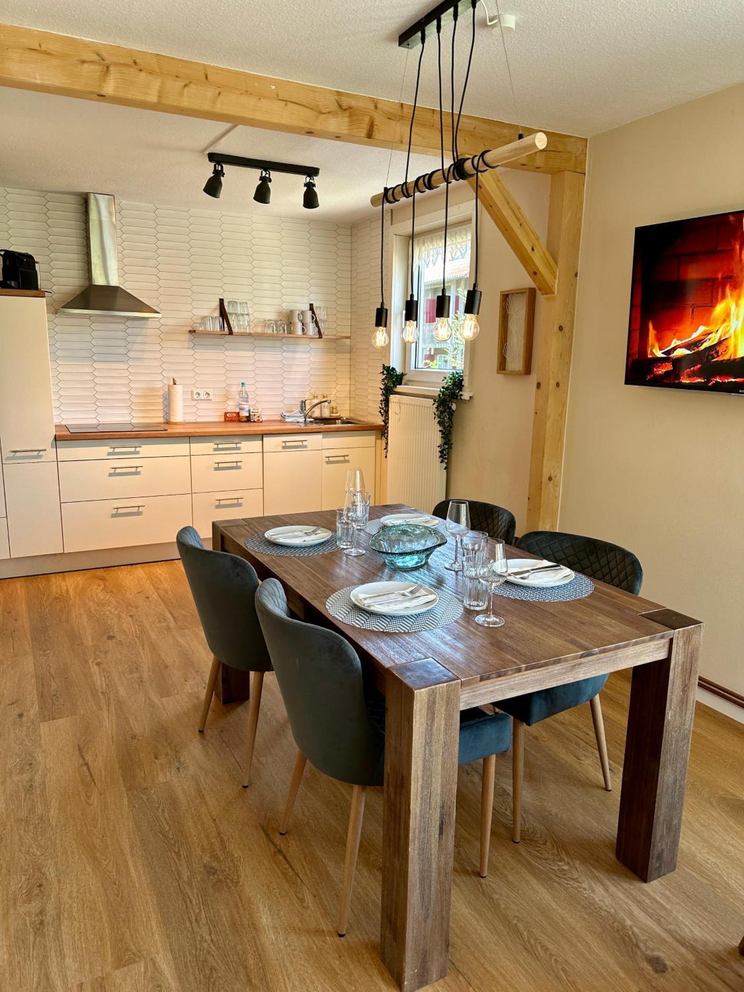 Pavillon Am Kurpark - Zentral, Ruhig, Familienfreundlich - Mit Balkon, Parkplatz Und Inklusive Waeschepaket Braunlage